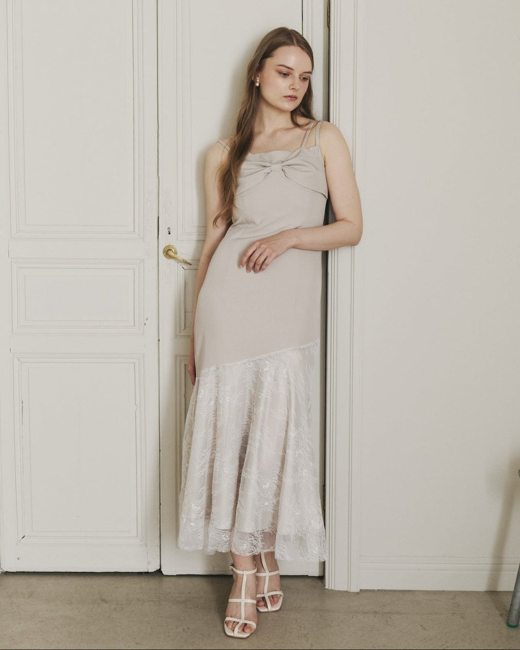 RIBBON ASYMMETRY LACE CAMISOLE DRESS