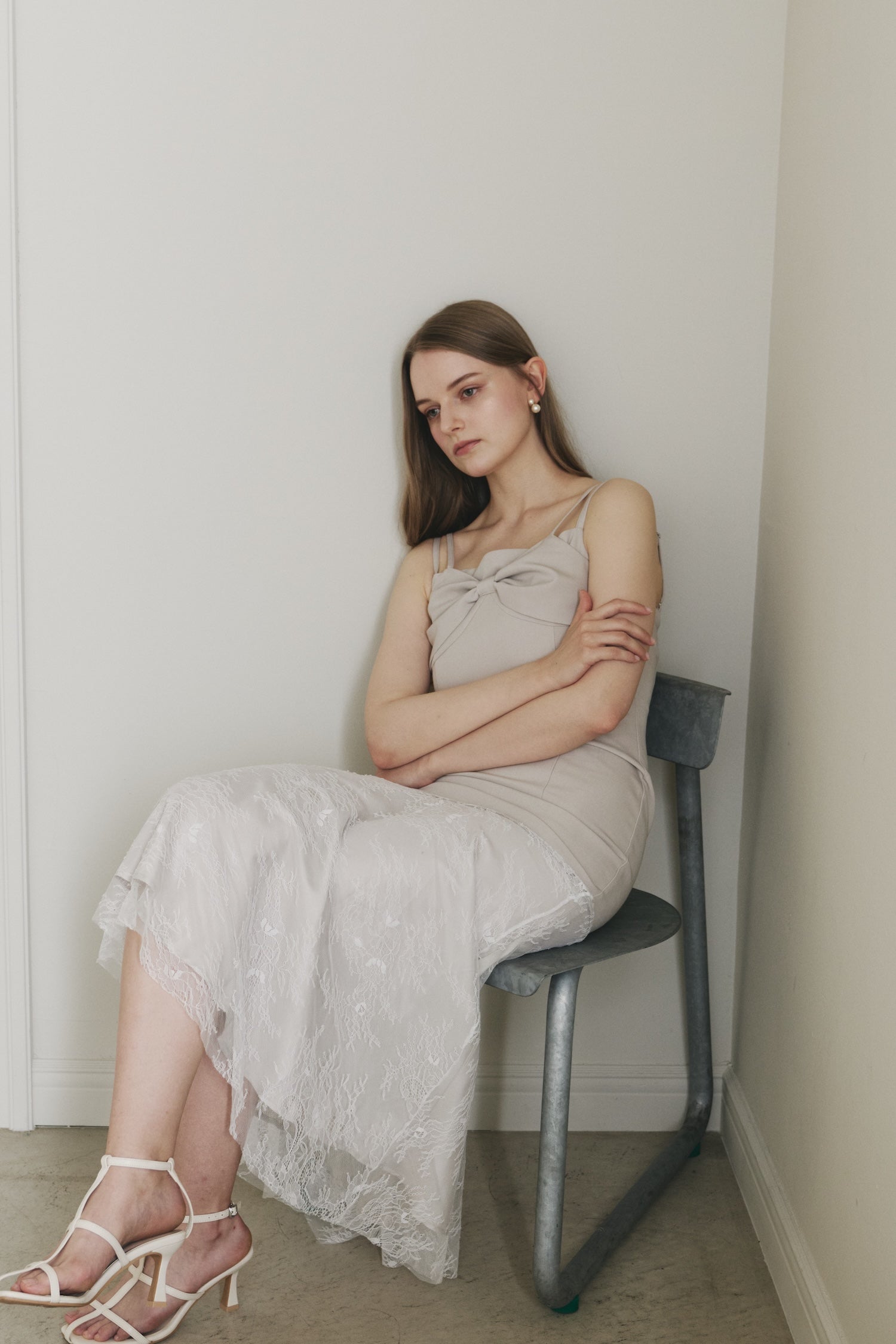 RIBBON ASYMMETRY LACE CAMISOLE DRESS