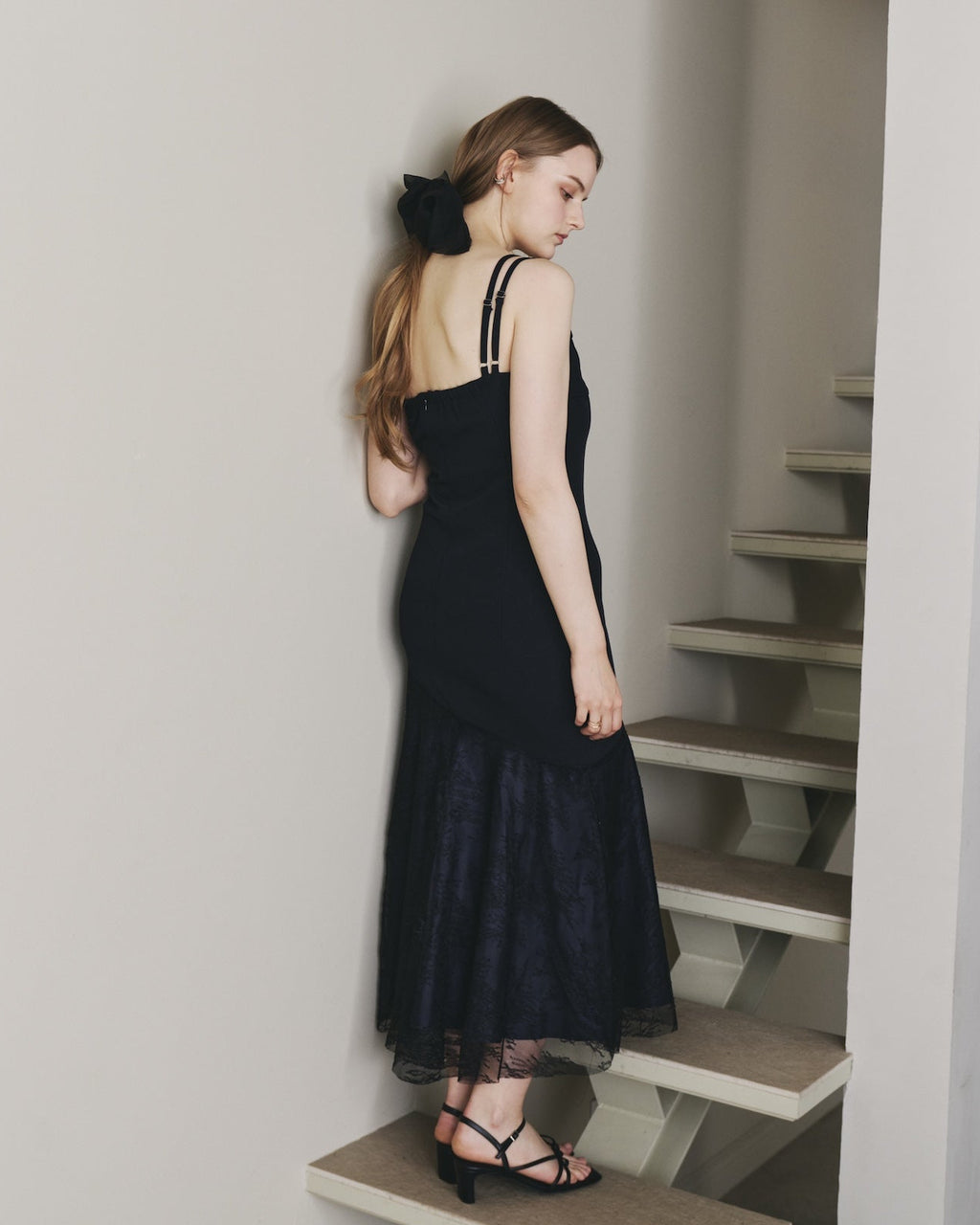 RIBBON ASYMMETRY LACE CAMISOLE DRESS