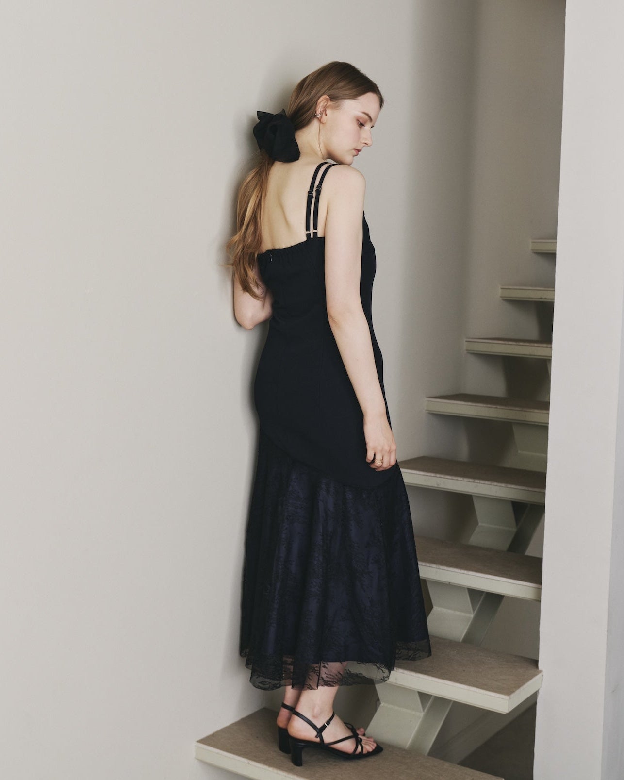 RIBBON ASYMMETRY LACE CAMISOLE DRESS