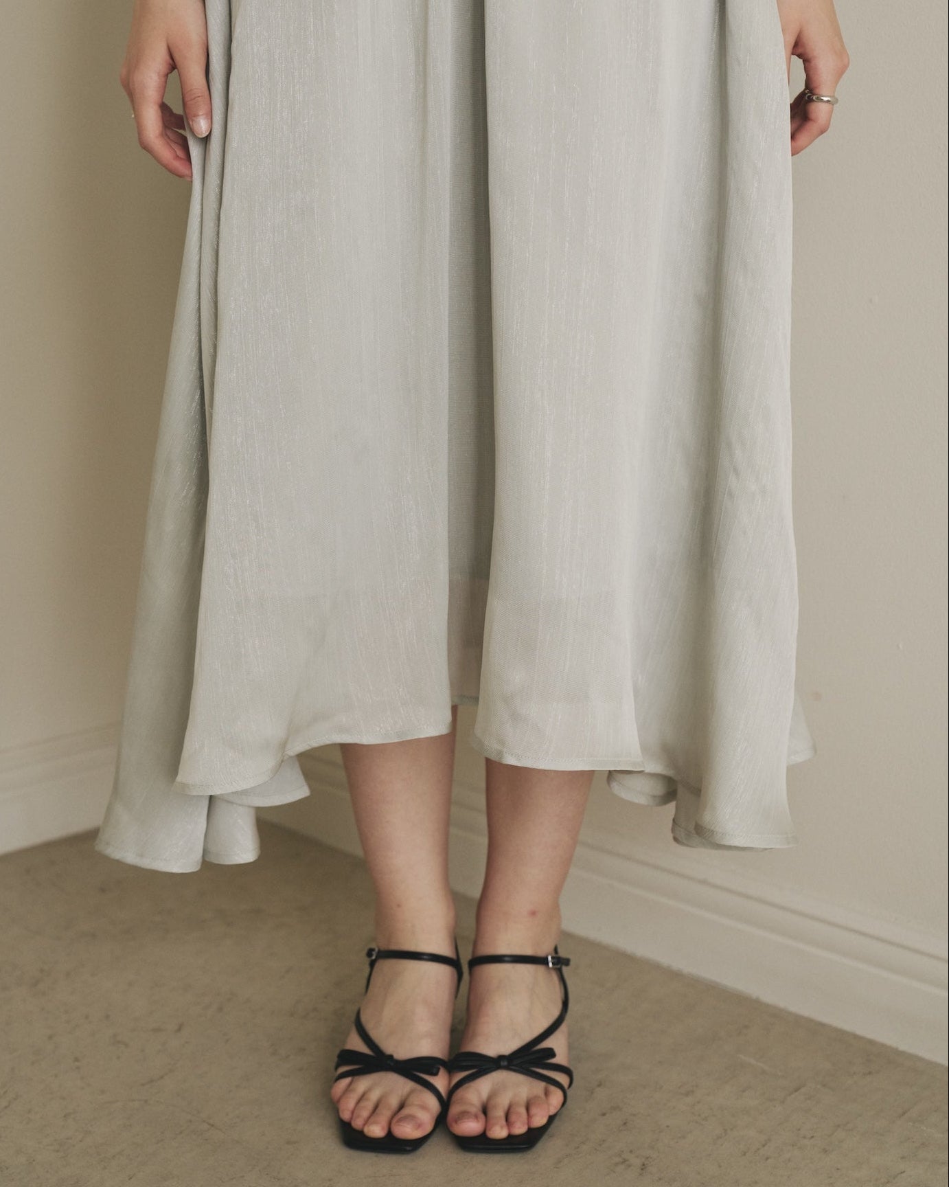 SHIMMER AMERICAN SLEEVE DRESS