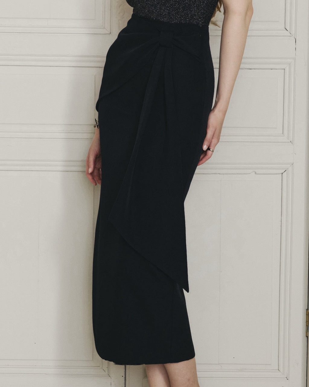 ASYMMETRY RIBBON SKIRT